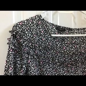 Talbots ruffled blouse with little pink flowers 🌸